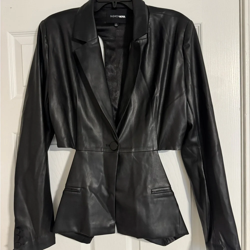 Fashion Nova Black Faux Leather Blazer - Picture 1 of 2